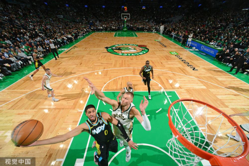 际足坛的局 际足坛的局