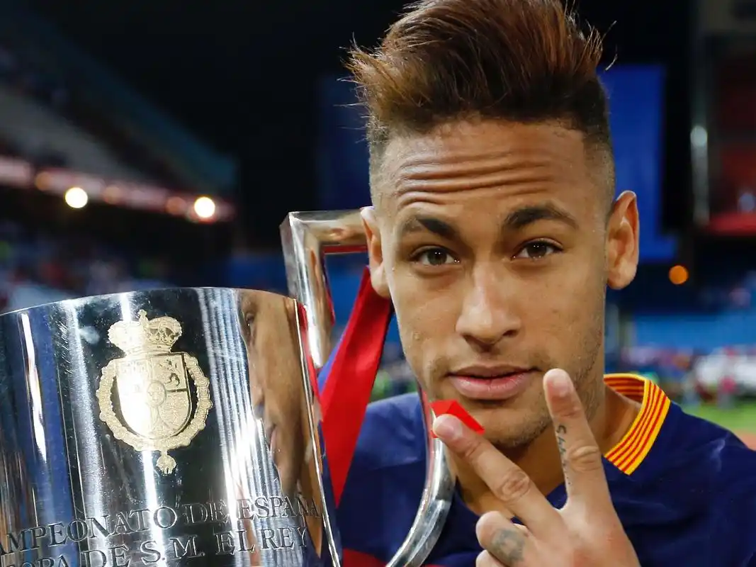 通过小因扎 通过小因扎